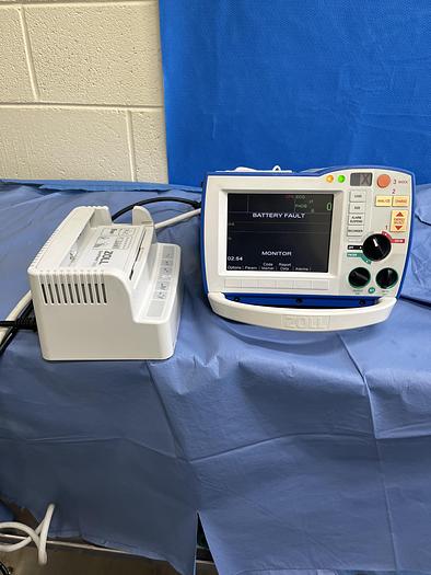 Used Zoll R seris ALS w/ Charger